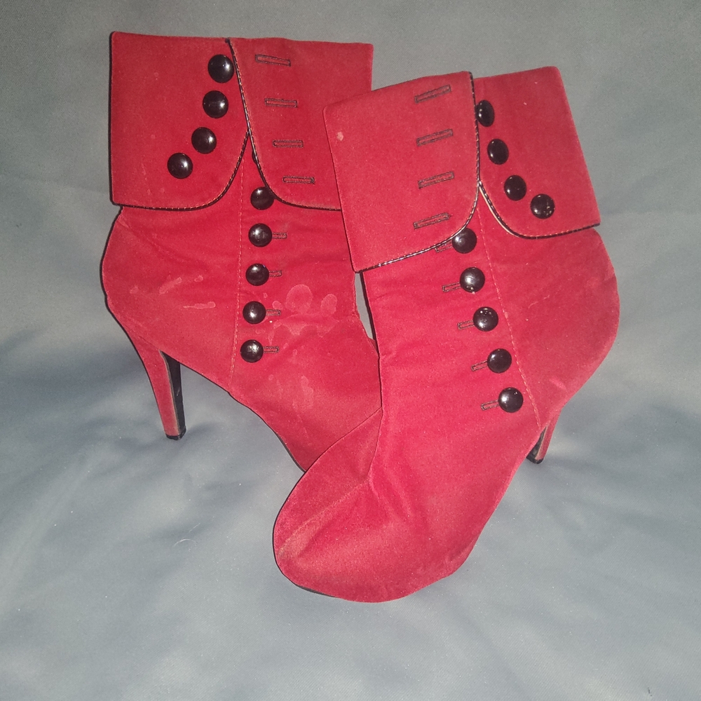 Chic Red Buttoned Heeled Boots